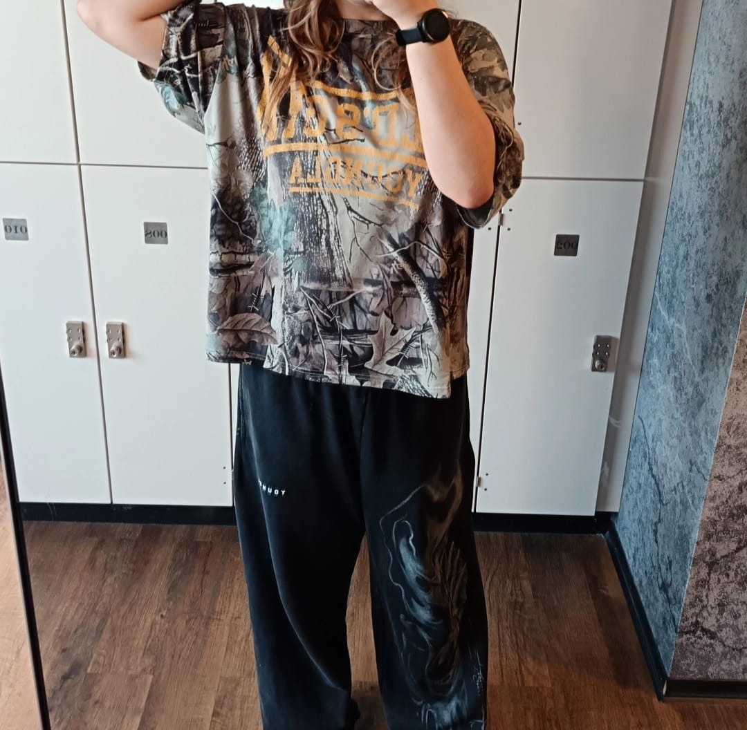 Customer photo review of 4248 - Gold's Iron Legacy Huge Tees