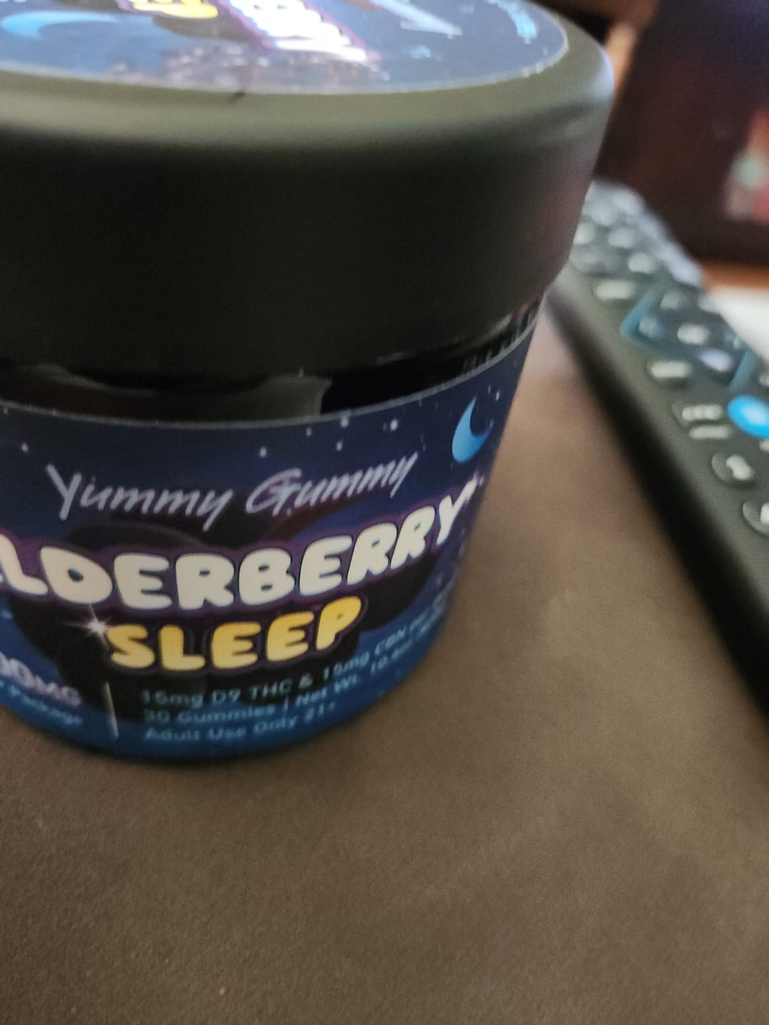 Customer photo review of 900MG Yummy Gummy D9