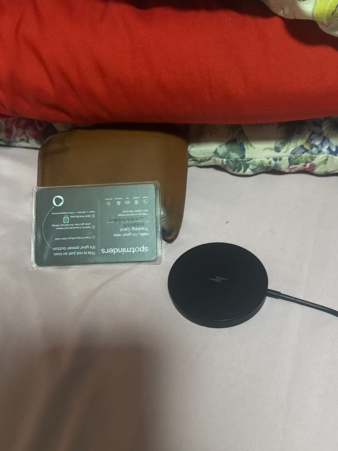 Customer photo review of Spotminders Wireless Charger