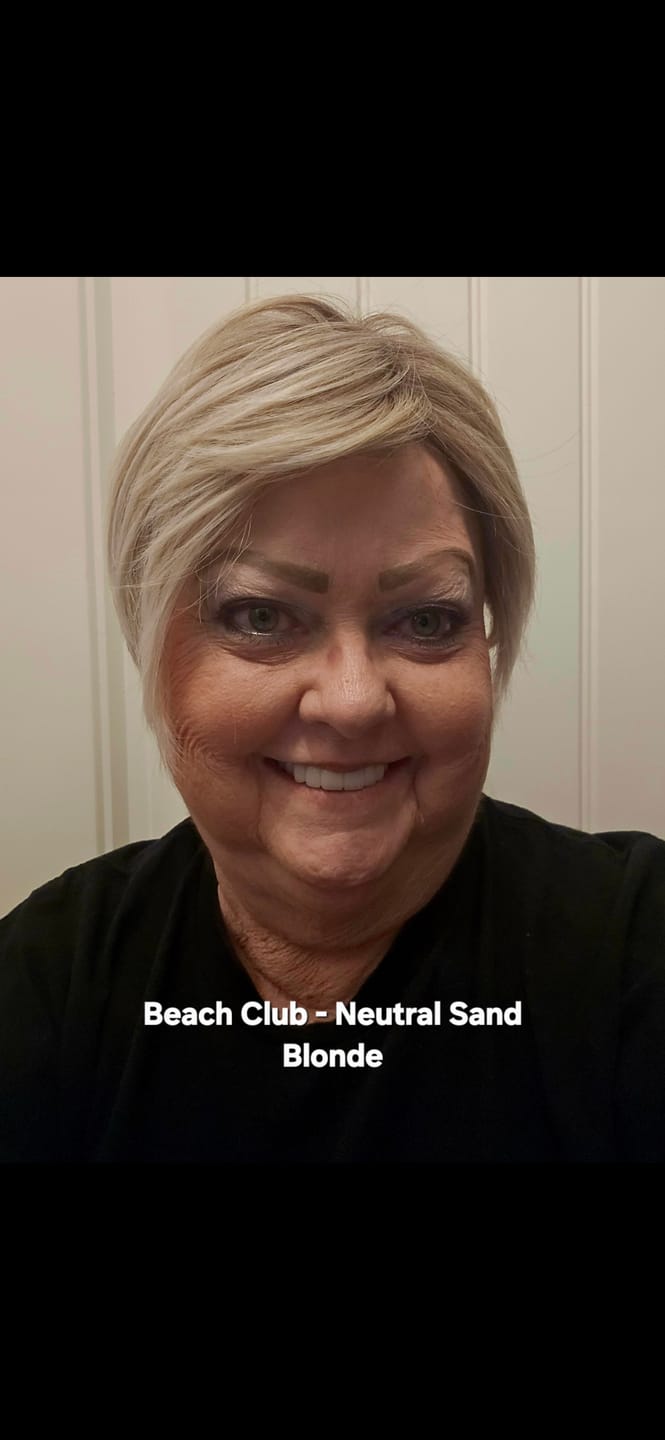 Customer photo review of BEACH CLUB - Neutral Sand Blonde