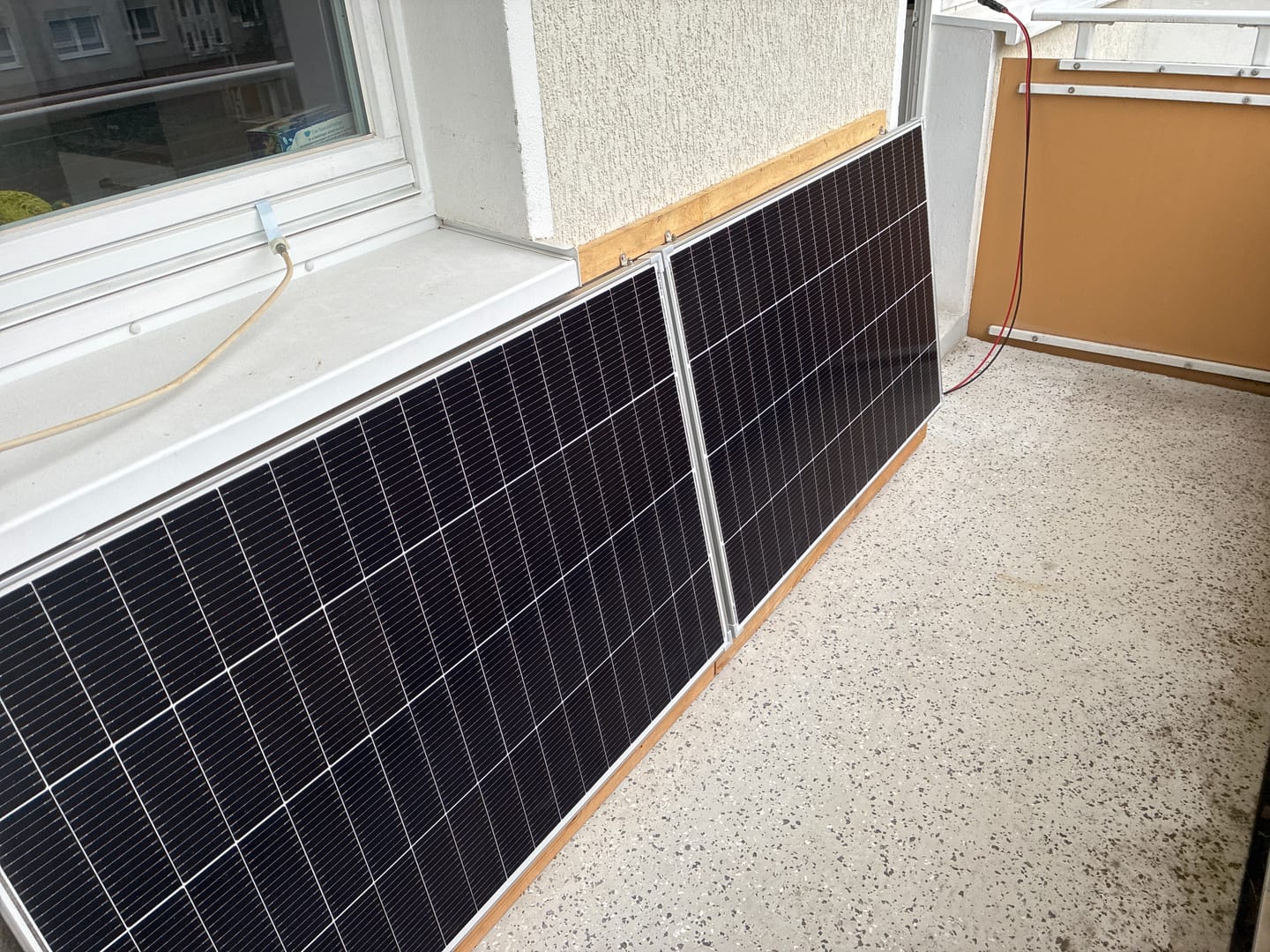 Customer photo review of Ray Lite Balkonkraftwerk 200W~1200W