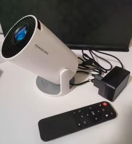 Customer photo review of Big-Screen Crochet Projector