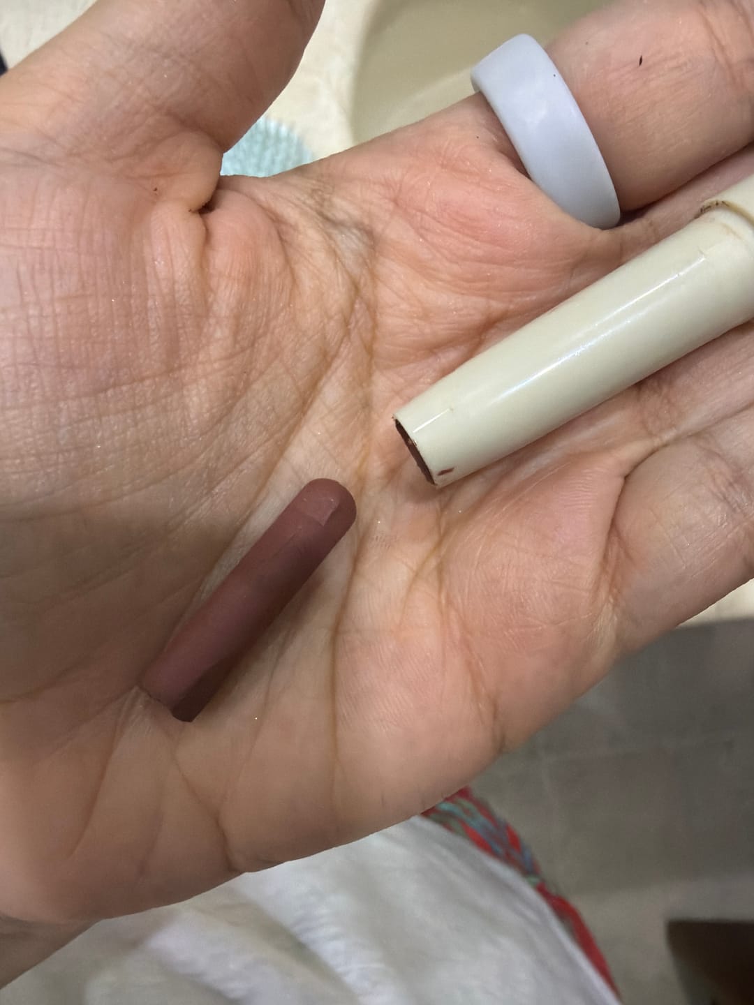 Customer photo review of SOMBRAS CREMOSAS MATE EN BARRA