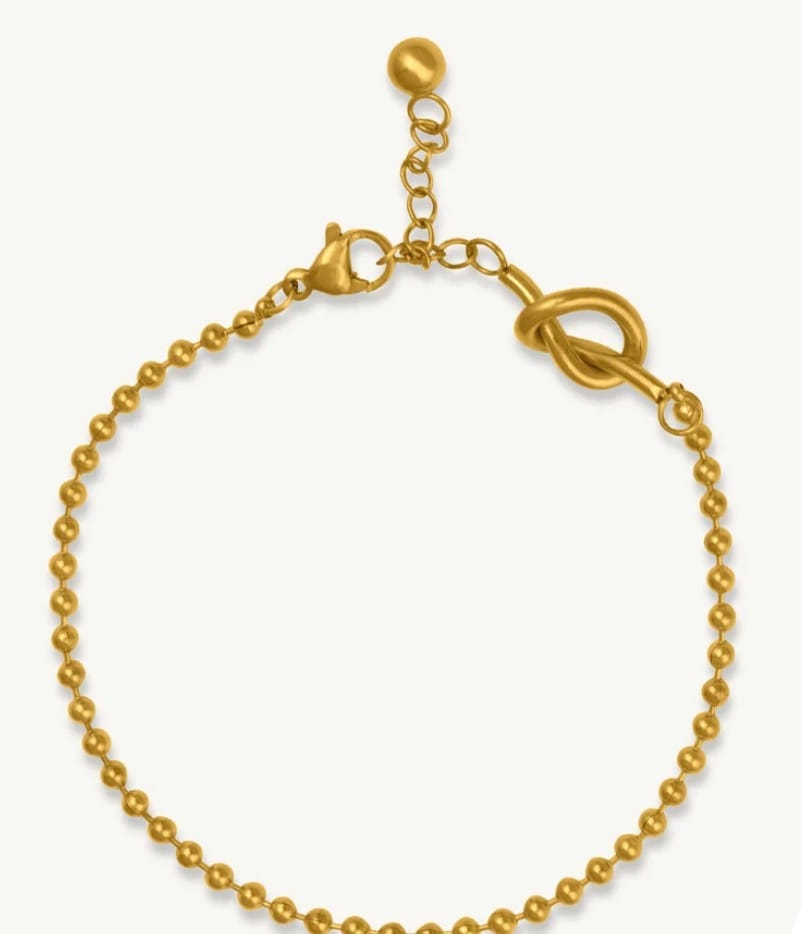 Customer photo review of Minimal Sphere Chain Bracelet
