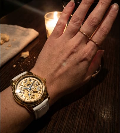 Customer photo review of Reloj Aurora Skeleton Mujer