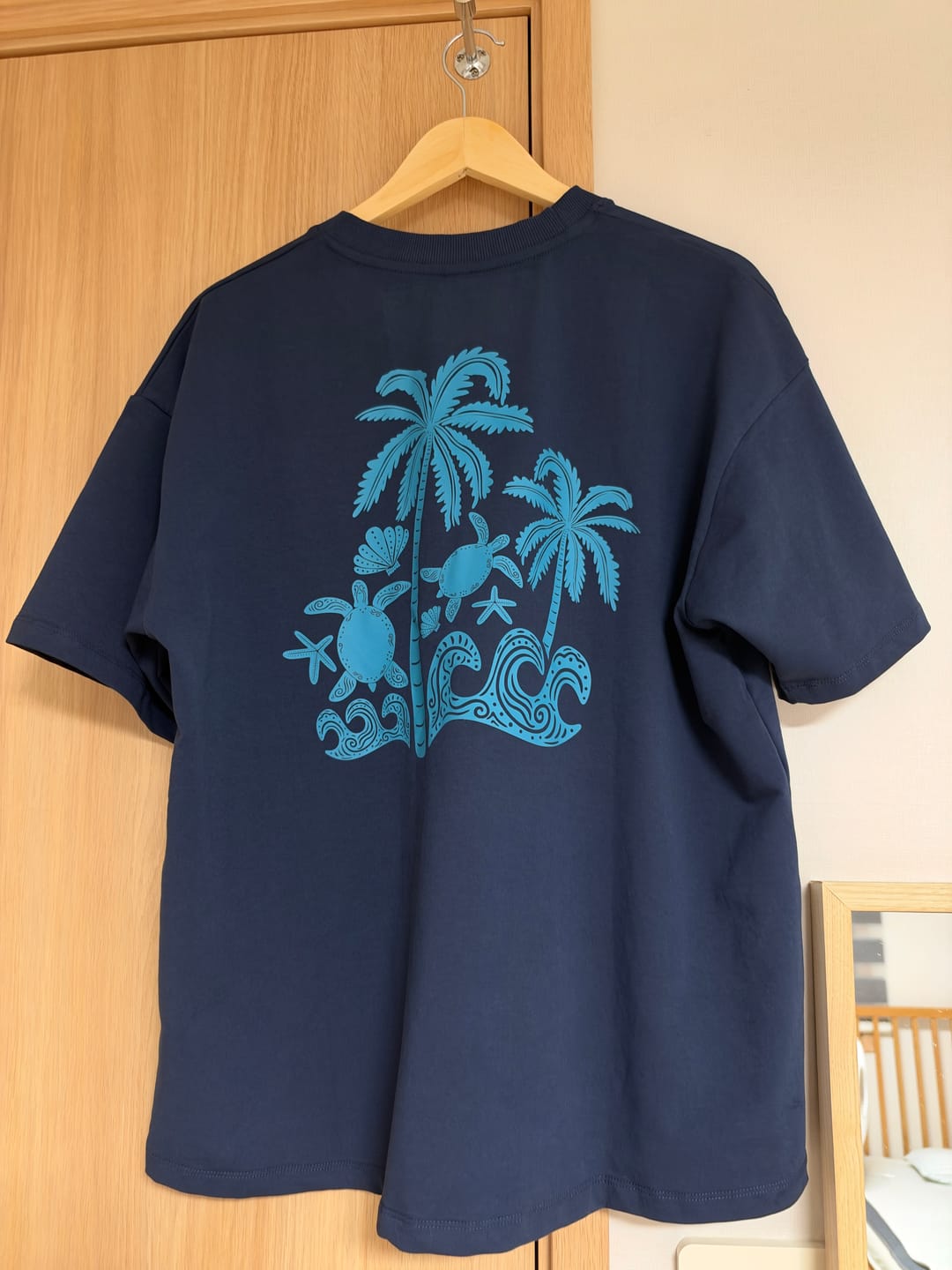 Customer photo review of JAYD T-shirt - Turtle Tribe