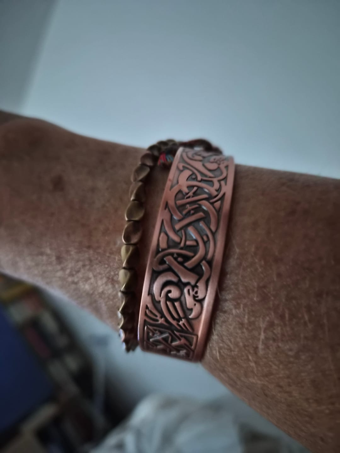 Customer photo review of Tibetischer Glücks Armreif aus Kupfer
