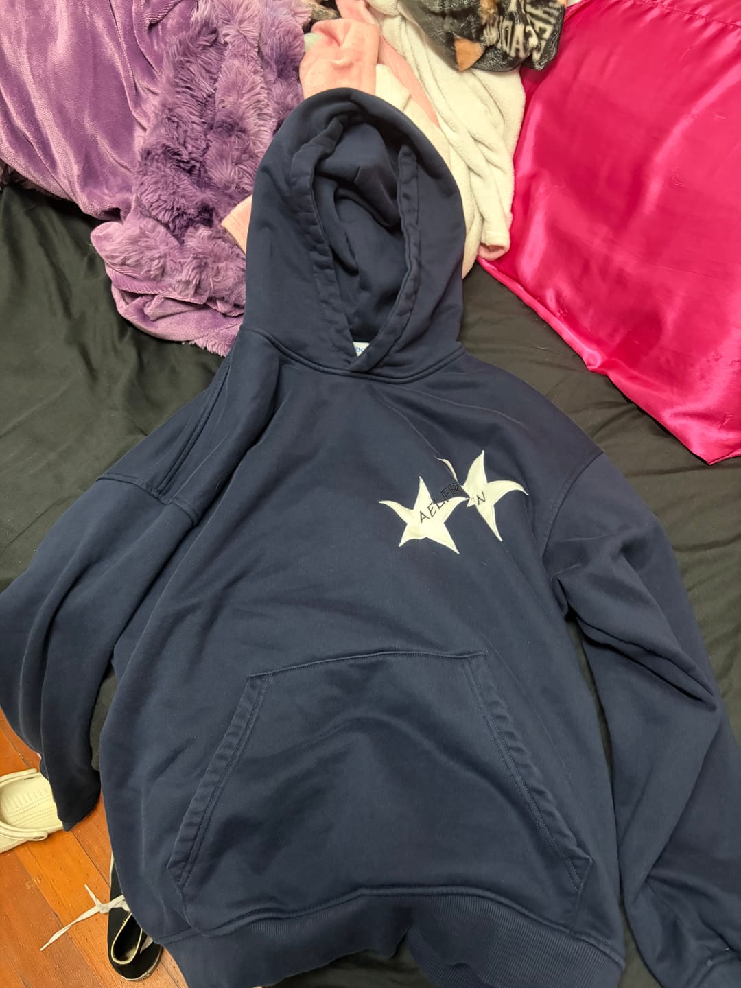Customer photo review of Aelfric Eden Star Color Contrast Hoodie