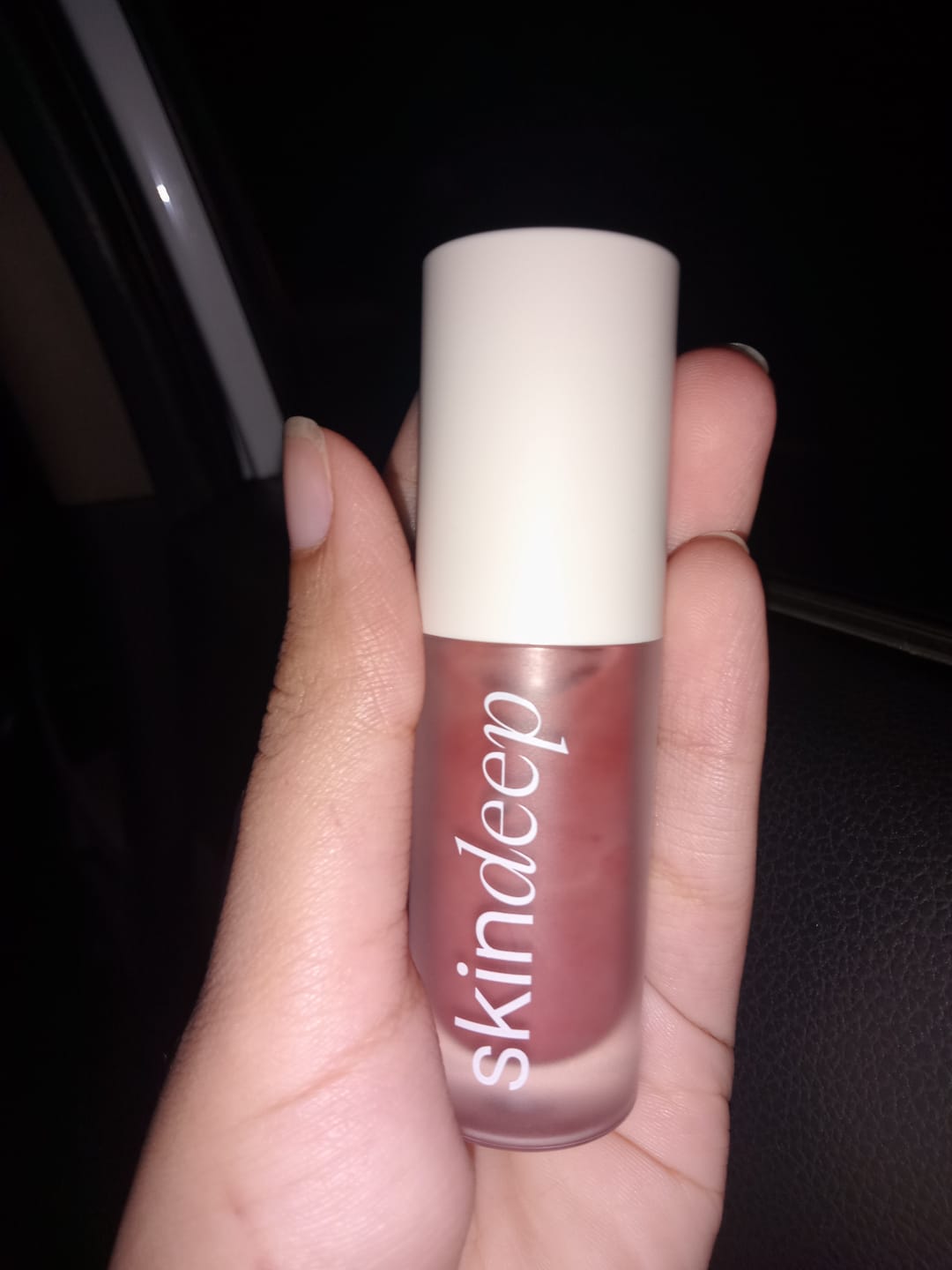 Customer photo review of Gloss POP™ - High-Shine Lip Gloss