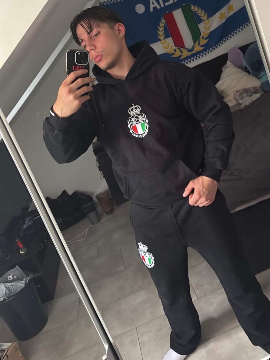 Customer photo review of ITALIA HOODIE - BLACK