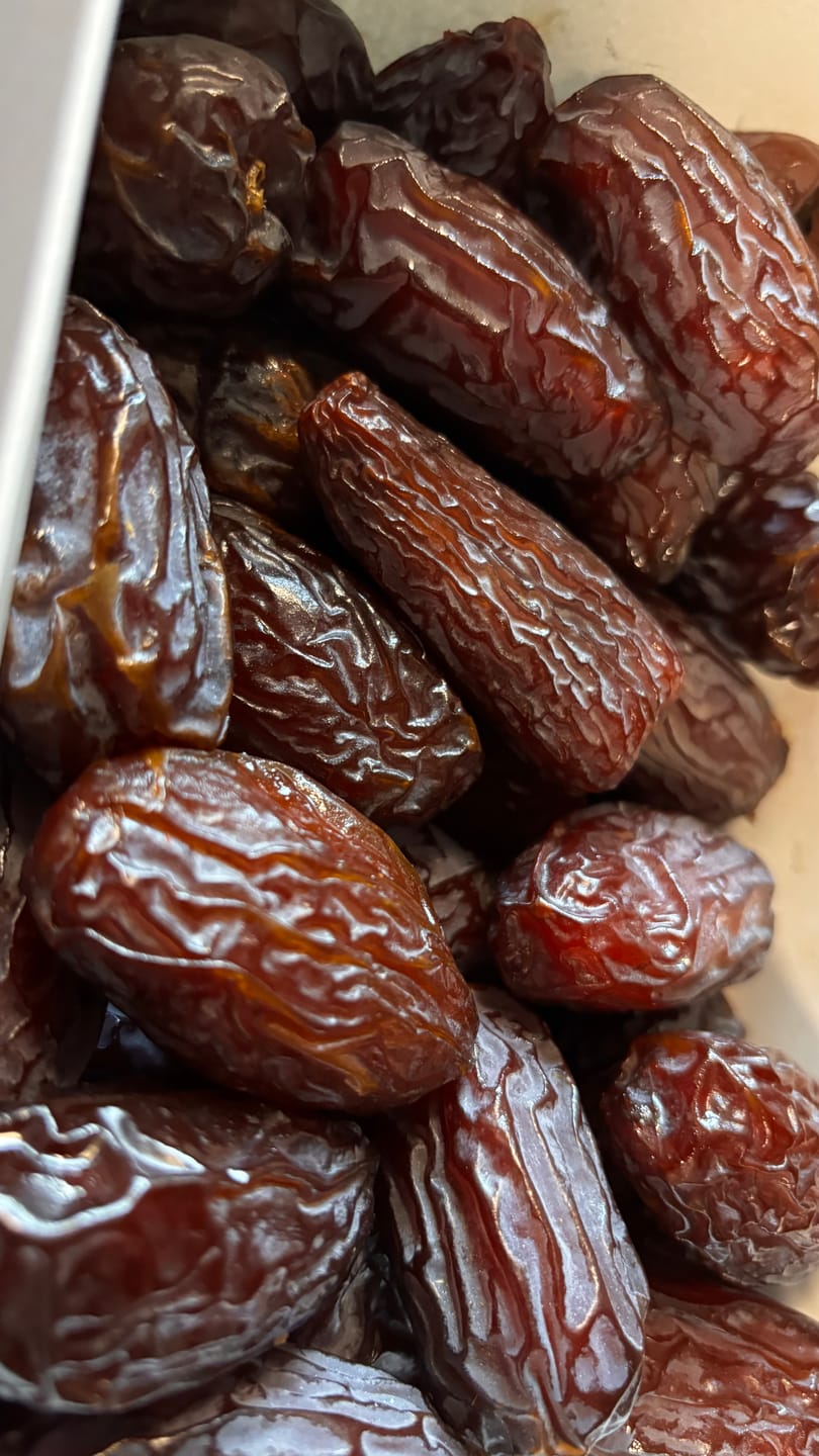 Customer photo review of Palestinian Medjool Dates 🇵🇸