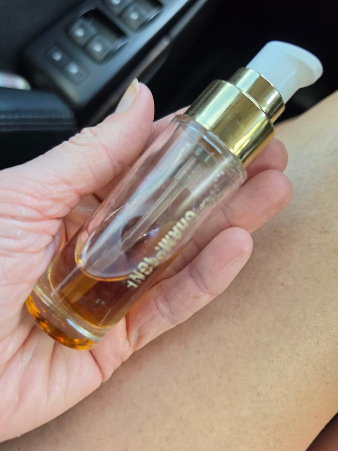 Customer photo review of MARSHMALLOW DUST BODY OIL