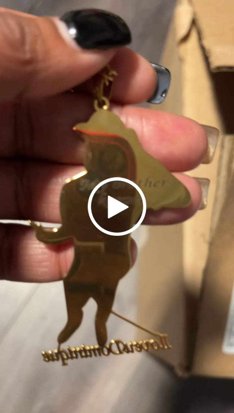 Customer video review of Custom Photo Engraved Pendant Necklace
