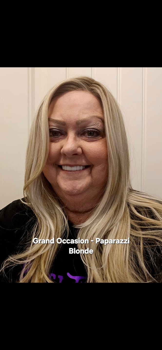Customer photo review of GRAND OCCASION - Paparazzi Blonde