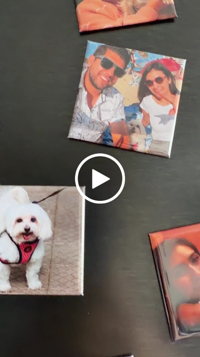 Customer video review of Pack 12 imanes personalizados cuadrados 5 × 5 cm