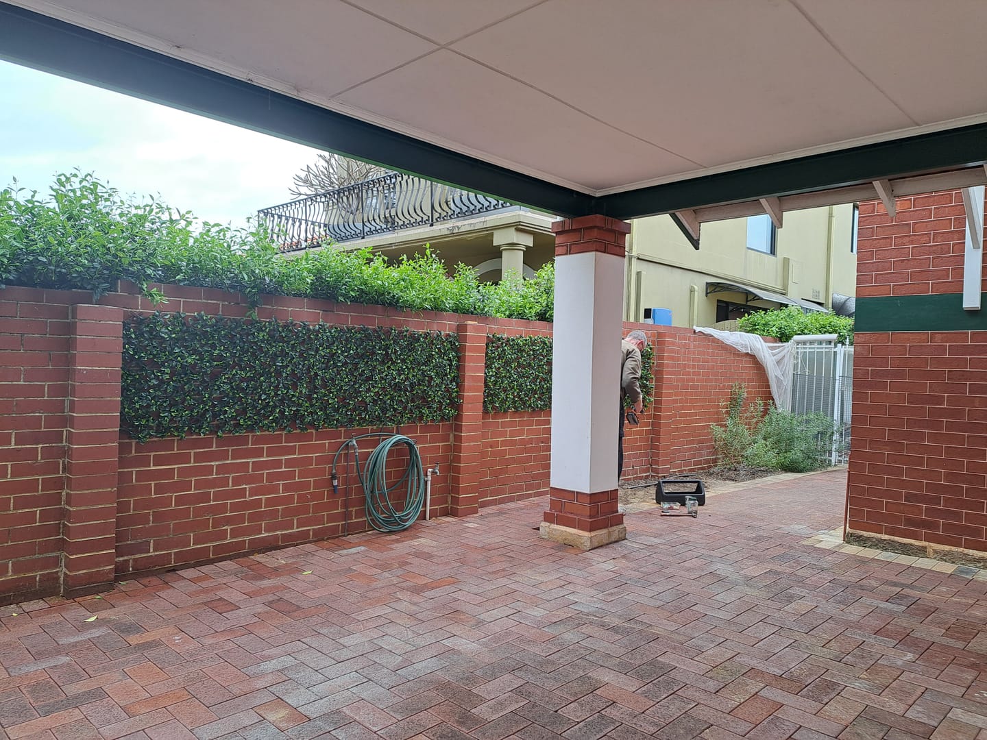 Customer photo review of Luxury Jasmine Artificial Hedge Trellis Screen 2m x 1m – SGS UV Resistant