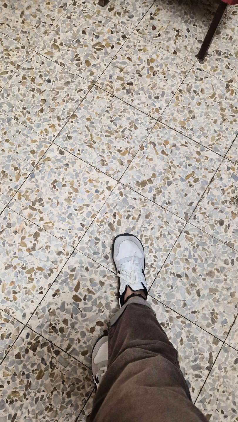 Customer photo review of Solstice - Zapatos De Punta Ancha