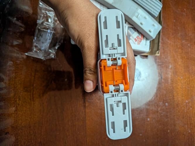 Customer photo review of SpotNest™ Mini Squeeze Mop — Hands-Free Wringing for Desks, Counters & Sinks