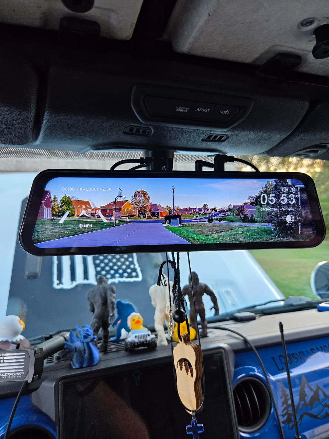 Customer photo review of WOLFBOX G900TriPro Bumper Version 3 Channel Rearview Mirror