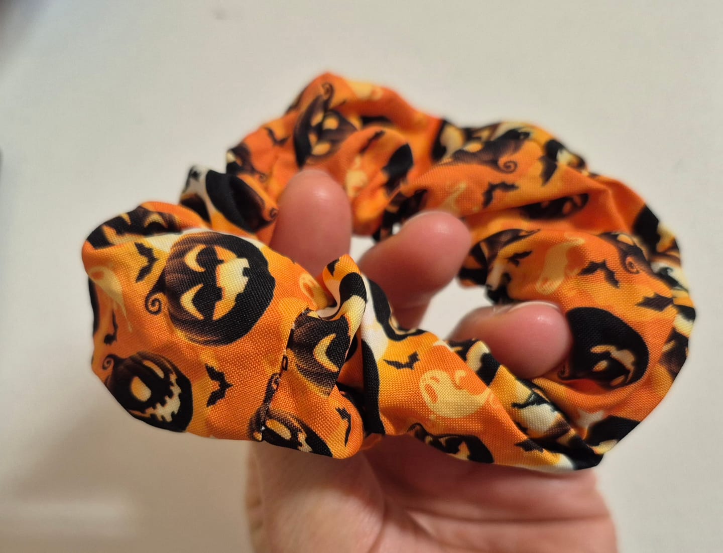 Customer photo review of Halloween Haargummi mit Kürbis-Muster – Orange