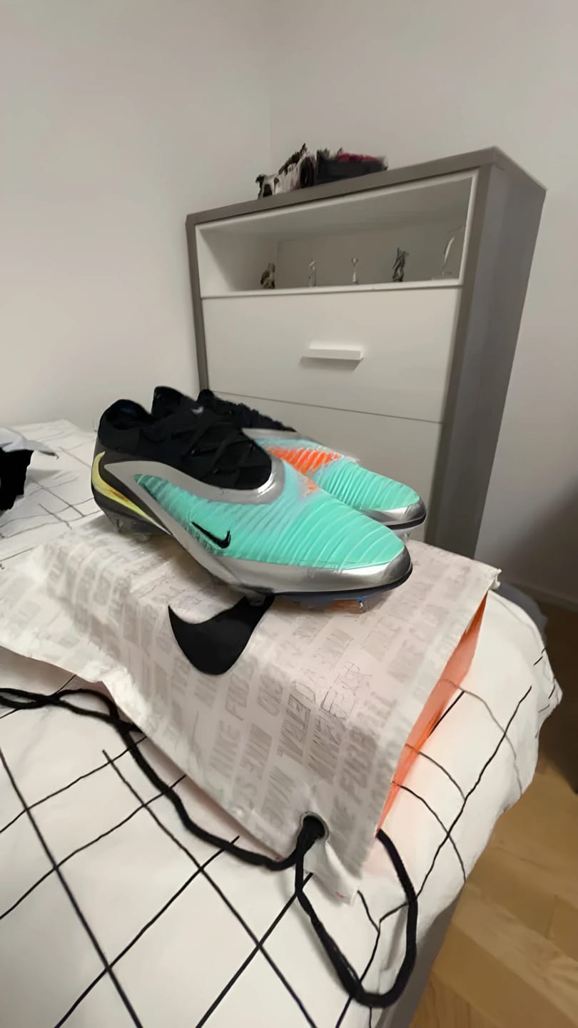 Customer photo review of Phantom 6 Low Elite SG