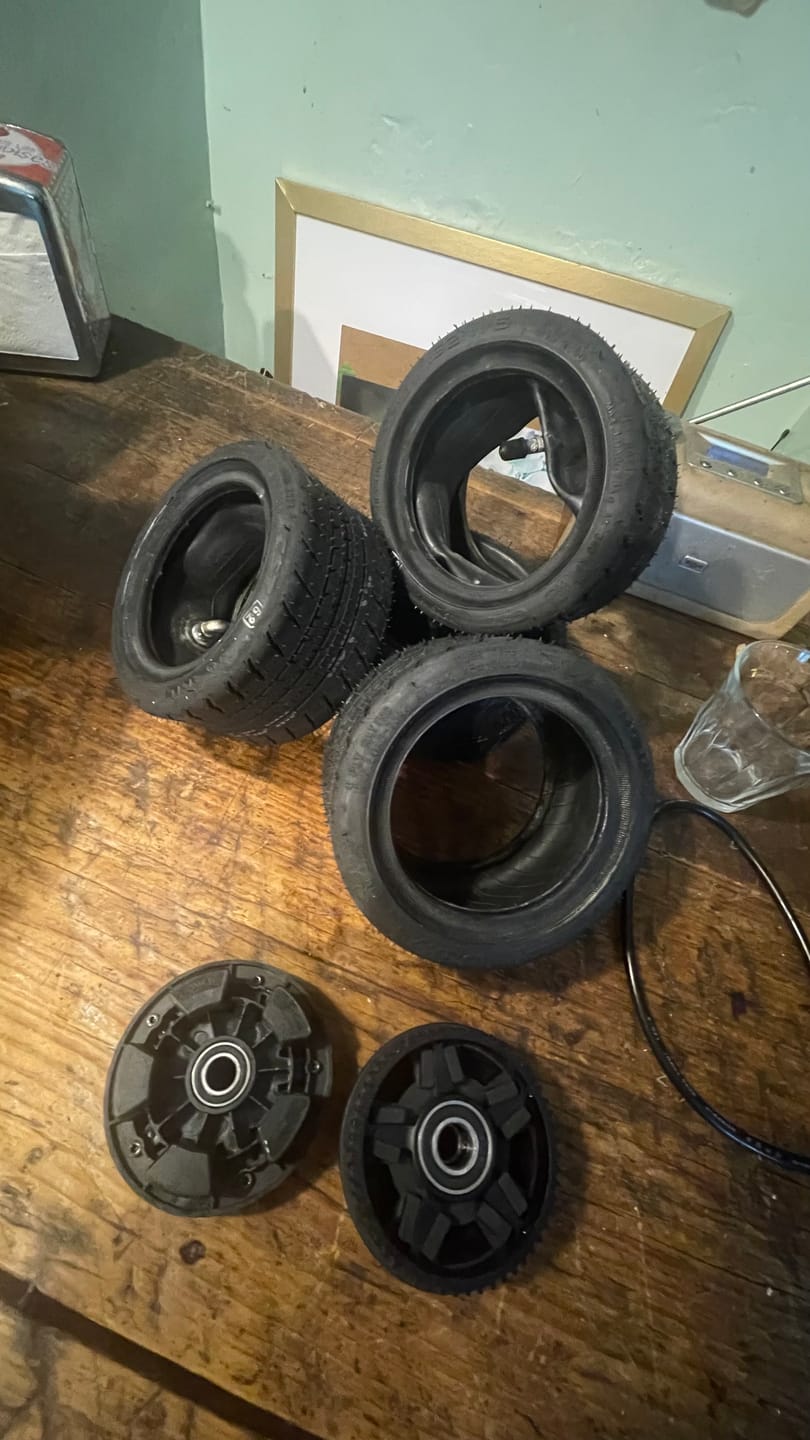 Customer photo review of Exway 162 ACE CST Track Tire