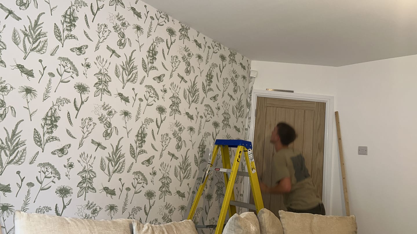 Customer photo review of Lillian - Green Botanical Floral Plants & Insects Wallpaper
