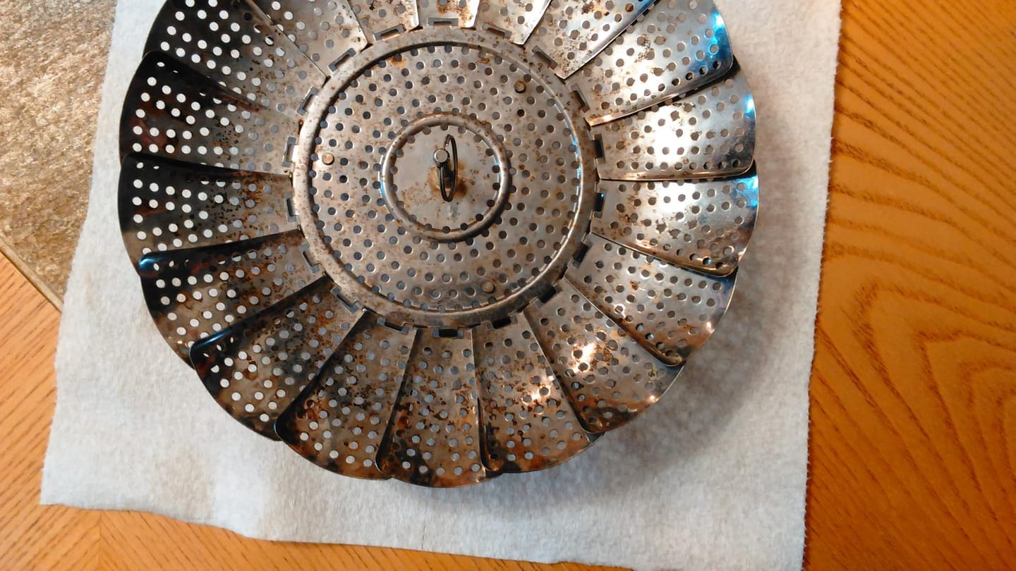 Customer photo review of SteamBloom™ Folding Steamer Basket: Turns Any Pot Into a Steamer