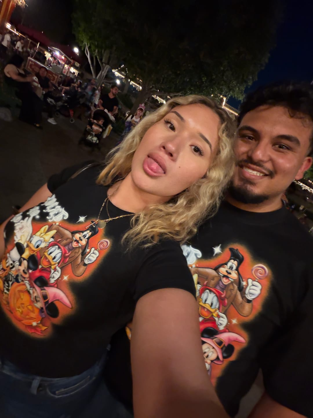 Customer photo review of men’s regular tee style