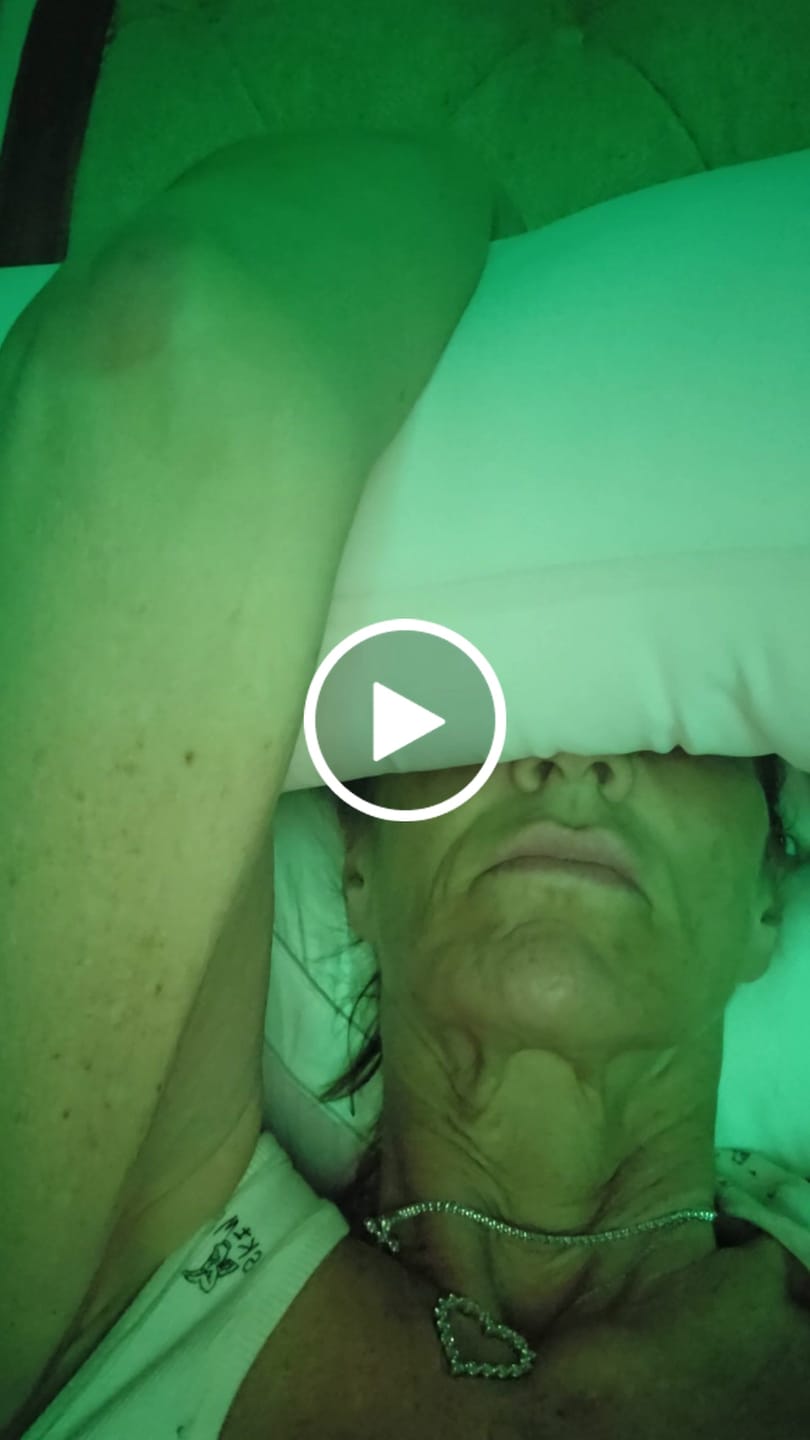 Customer video review of Adjustable Weighted Eye Mask