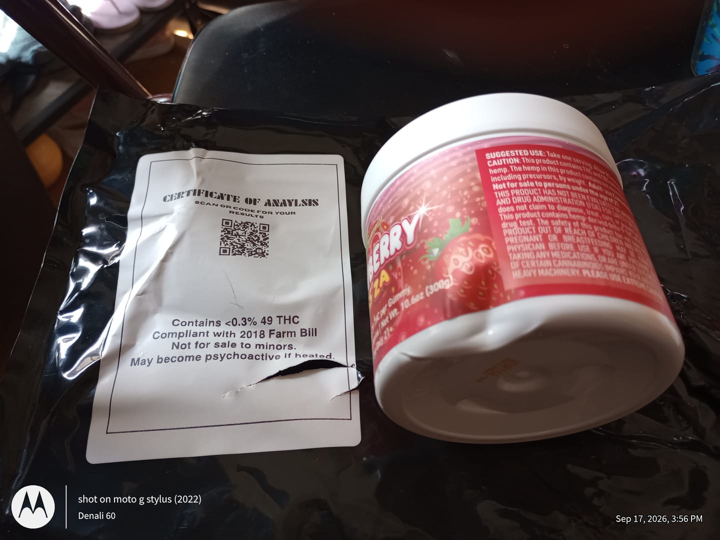Customer photo review of 900MG Yummy Gummy D9