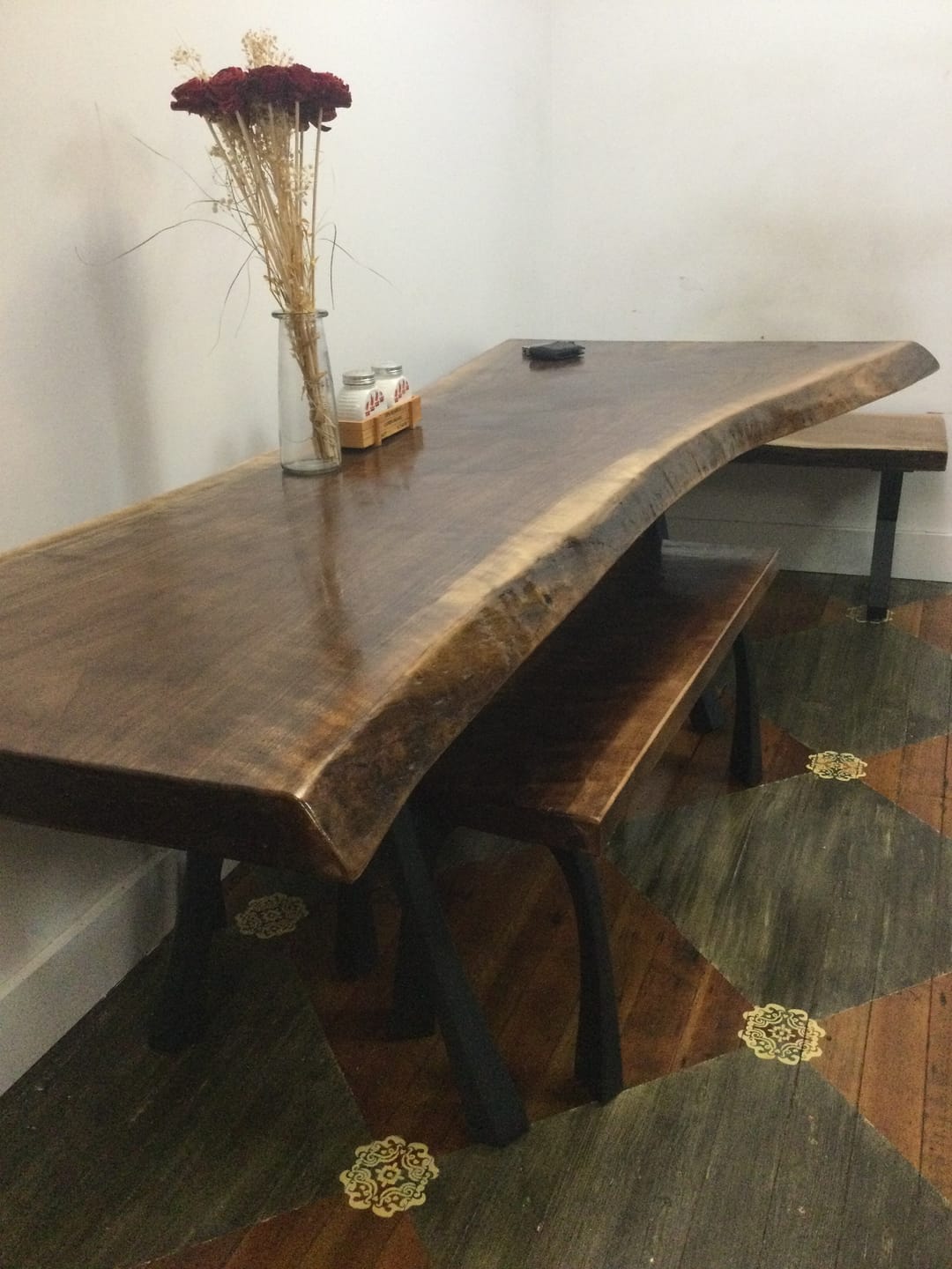 Customer photo review of Table Legs 414 Hatty 28" H Modern Metal Table Legs