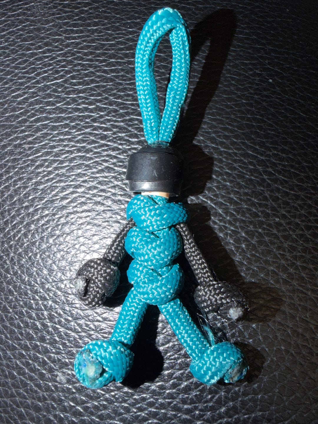 Customer photo review of AST Team F1 Motorsport Paracord Buddy Keychain