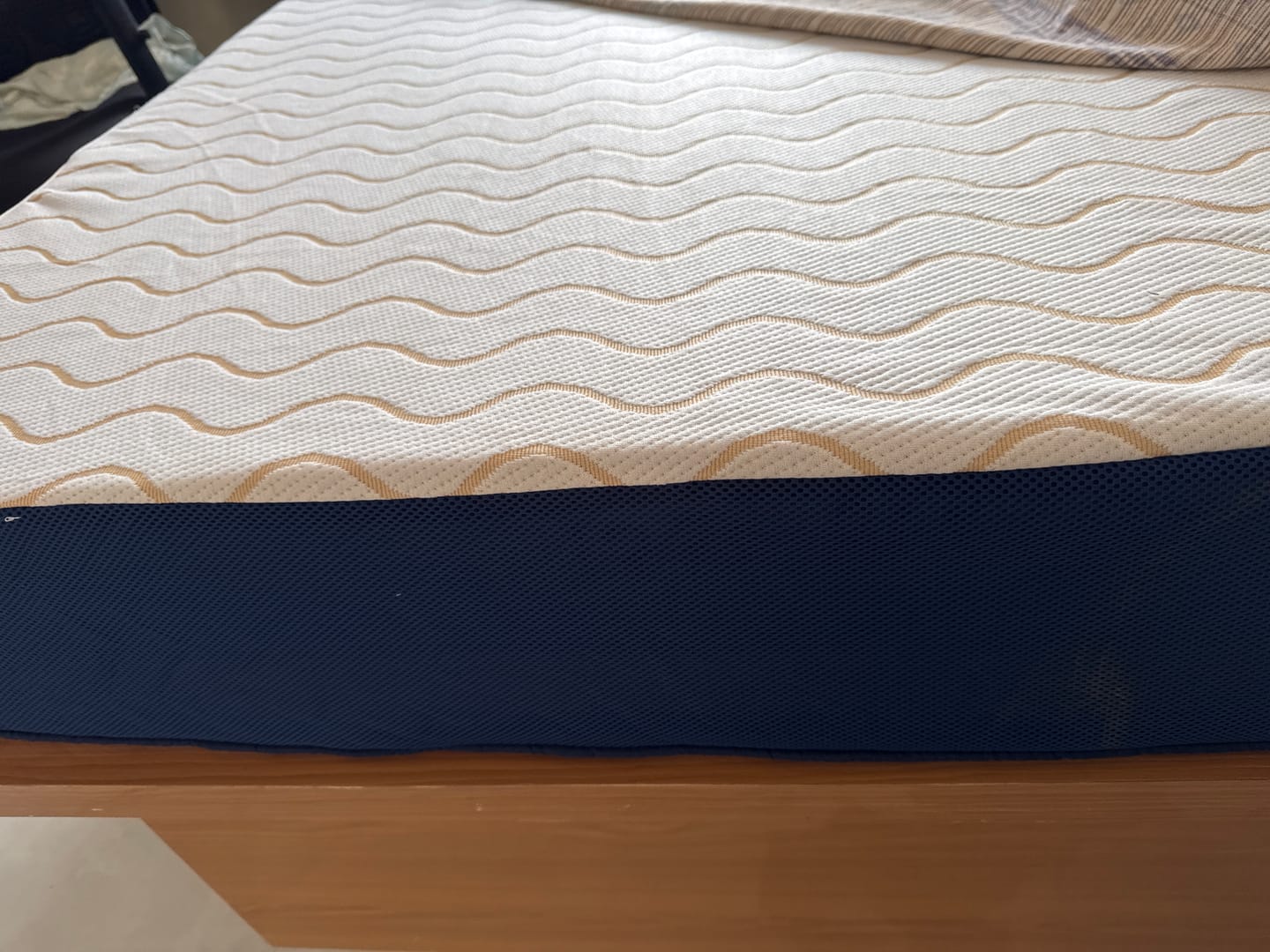 Customer photo review of Flo Adjustable Pillow (Fibre)