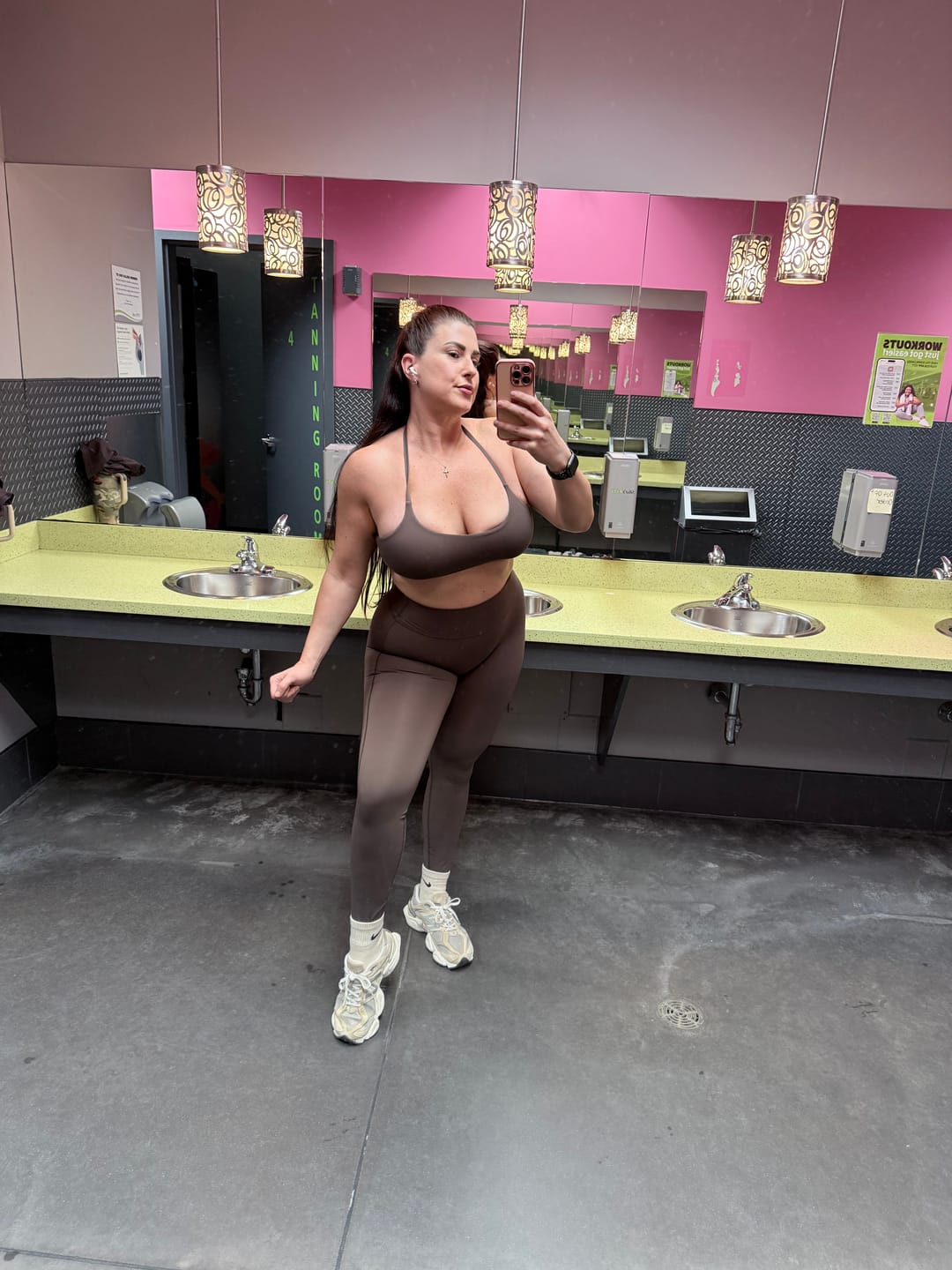 Customer photo review of W3141 - Motion Halter Bra