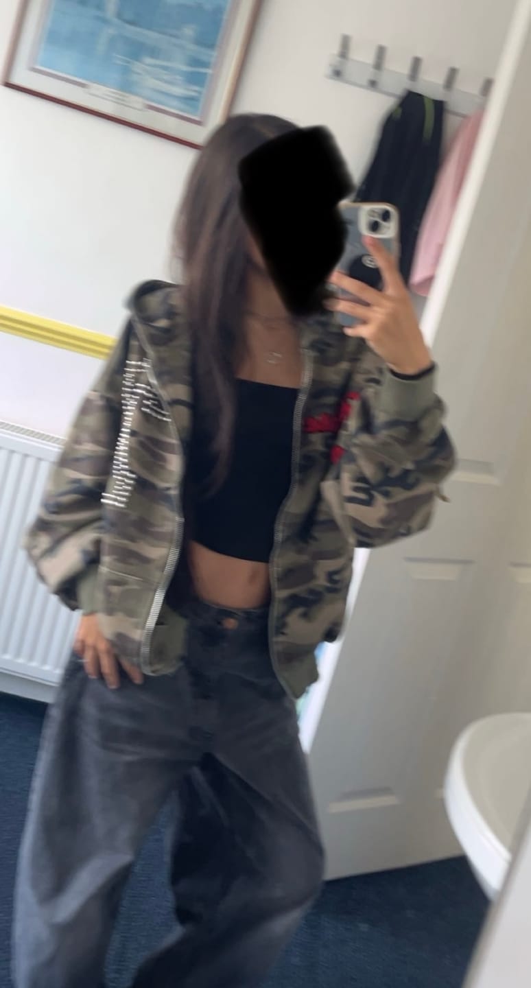 Customer photo review of Aelfric Eden Camo Zip Up Hoodie