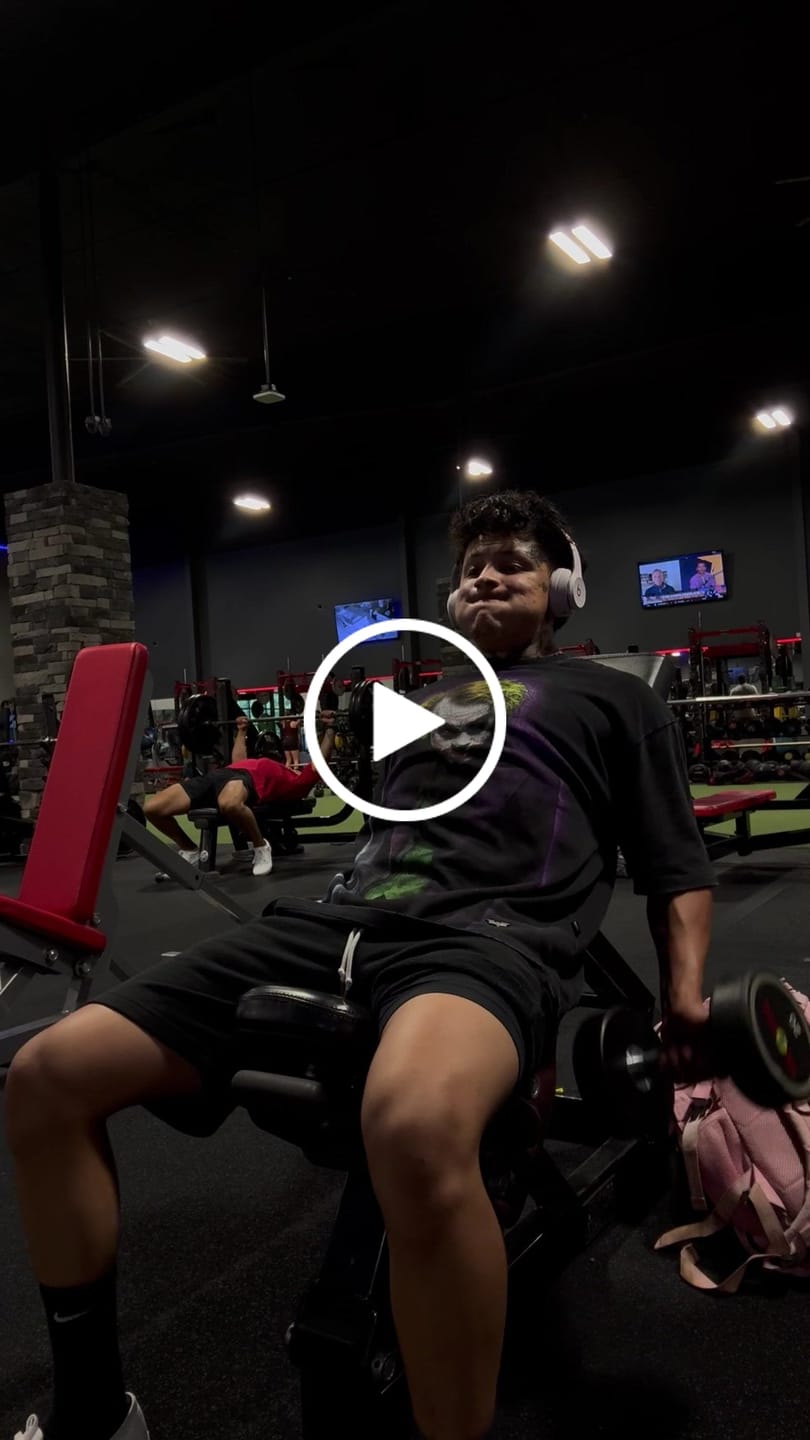 Customer video review of 4244 - Batman Character Tees