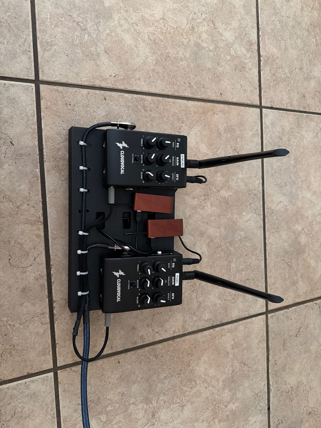 Customer photo review of ISOLO VF-10 Violin/Fiddle Wireless System (With KNA pickup)