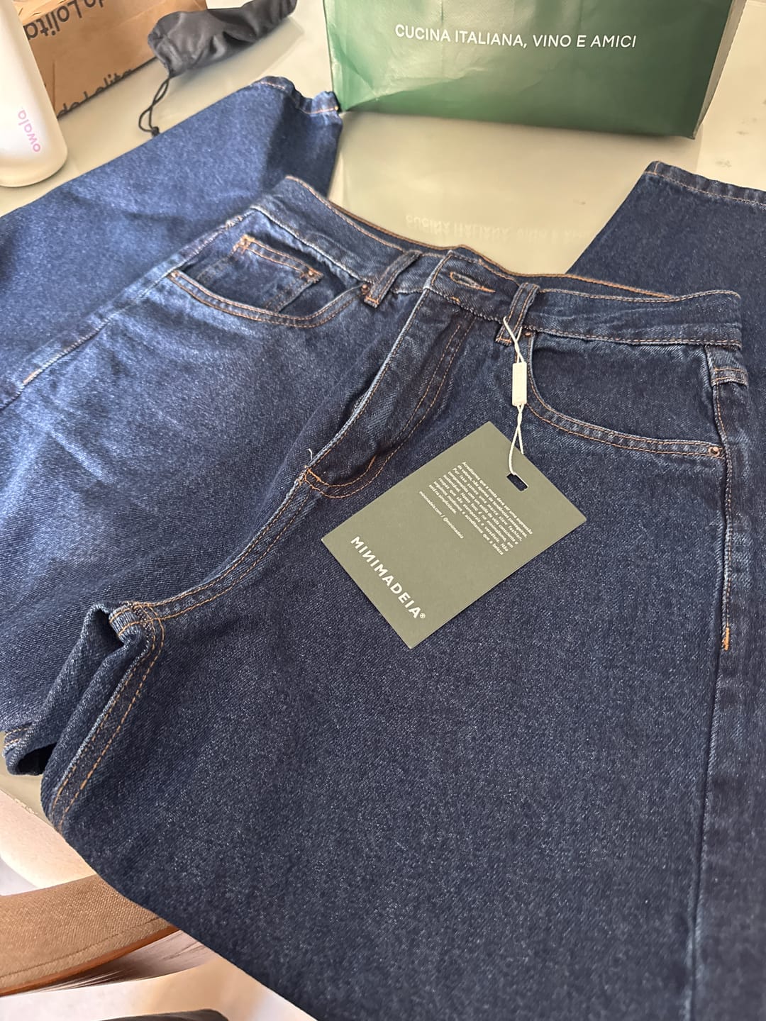 Customer photo review of Calça Jeans Reta Araçá Azul Escuro
