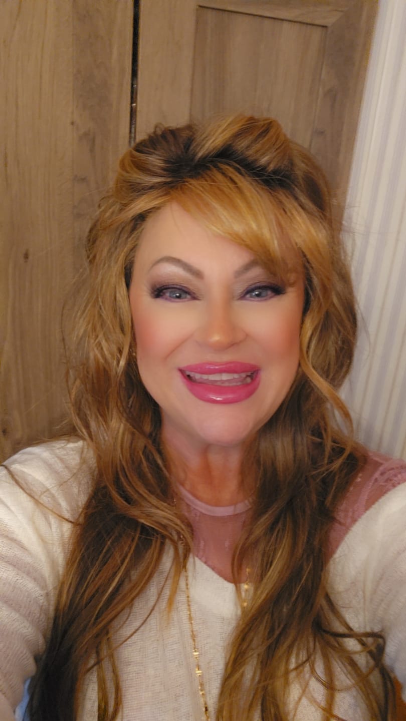 Customer photo review of SMOKE SHOW - Mocha Maple Frost