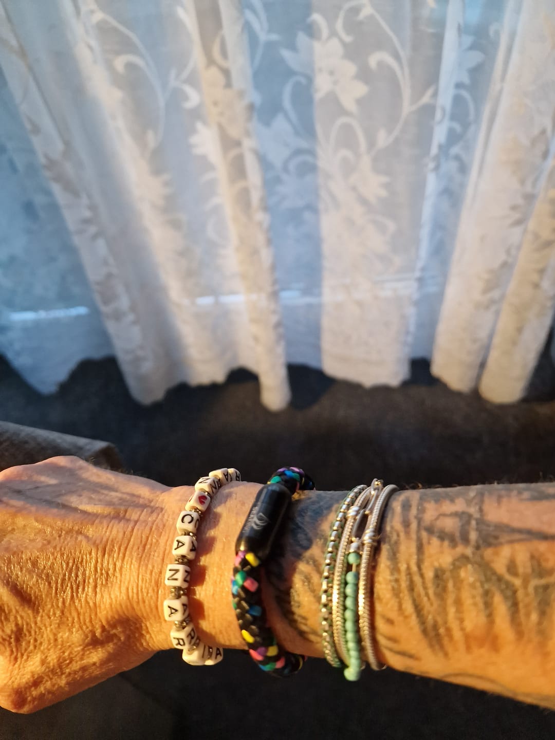 Customer photo review of Segeltau Armband Damen Konfetti 8mm Magnetverschluss