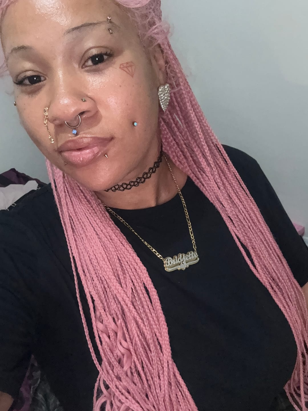 Customer photo review of Double Plated Pop Out Heart Name Necklace w/ Figaro Chain