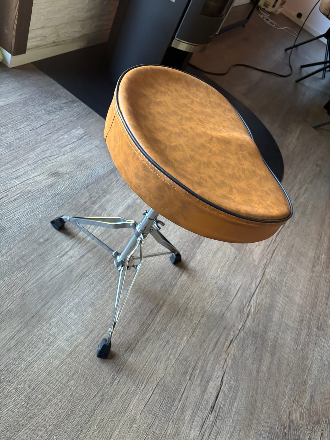 Customer photo review of Donner DT-50 Drumhocker