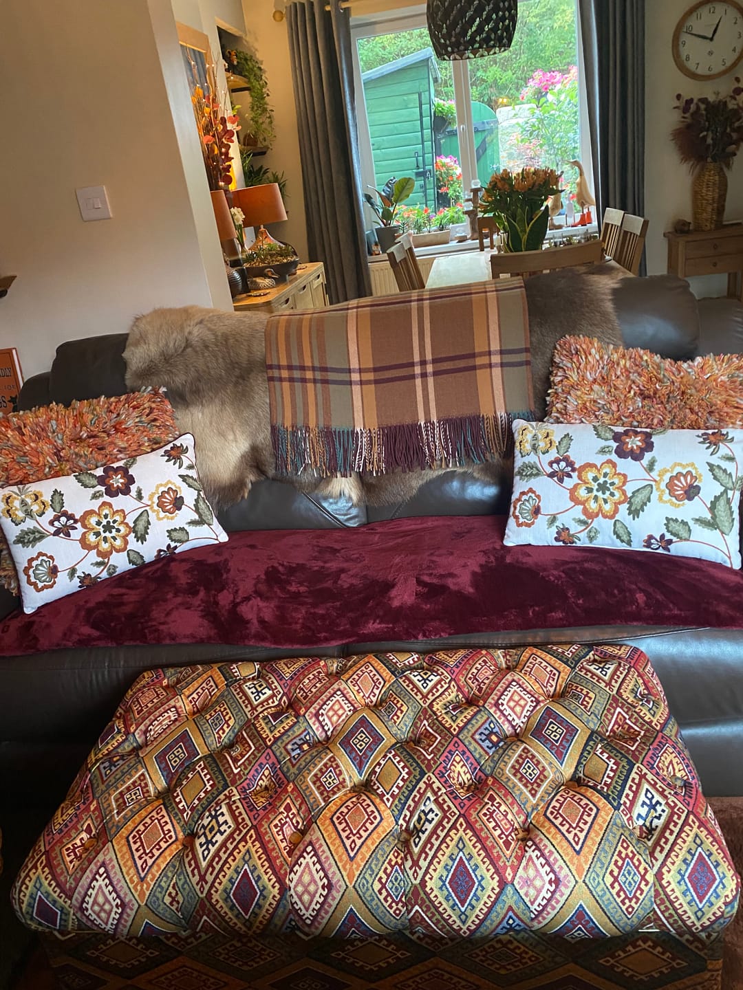 Customer photo review of Elegant Tapestry Chesterfield Ottoman Bench with Storage – UK Handmade