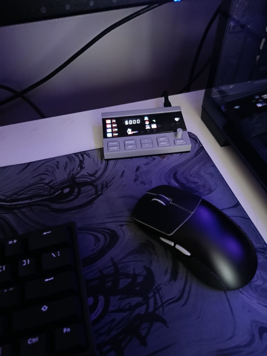 Customer photo review of Wraith W1 Wireless Mouse