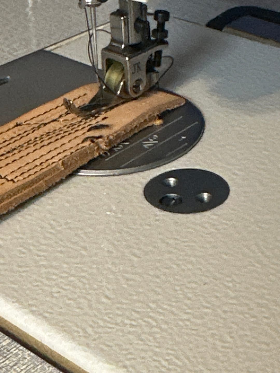 Customer photo review of JACK Roller Zipper Presser Foot / Jk-Sp-18