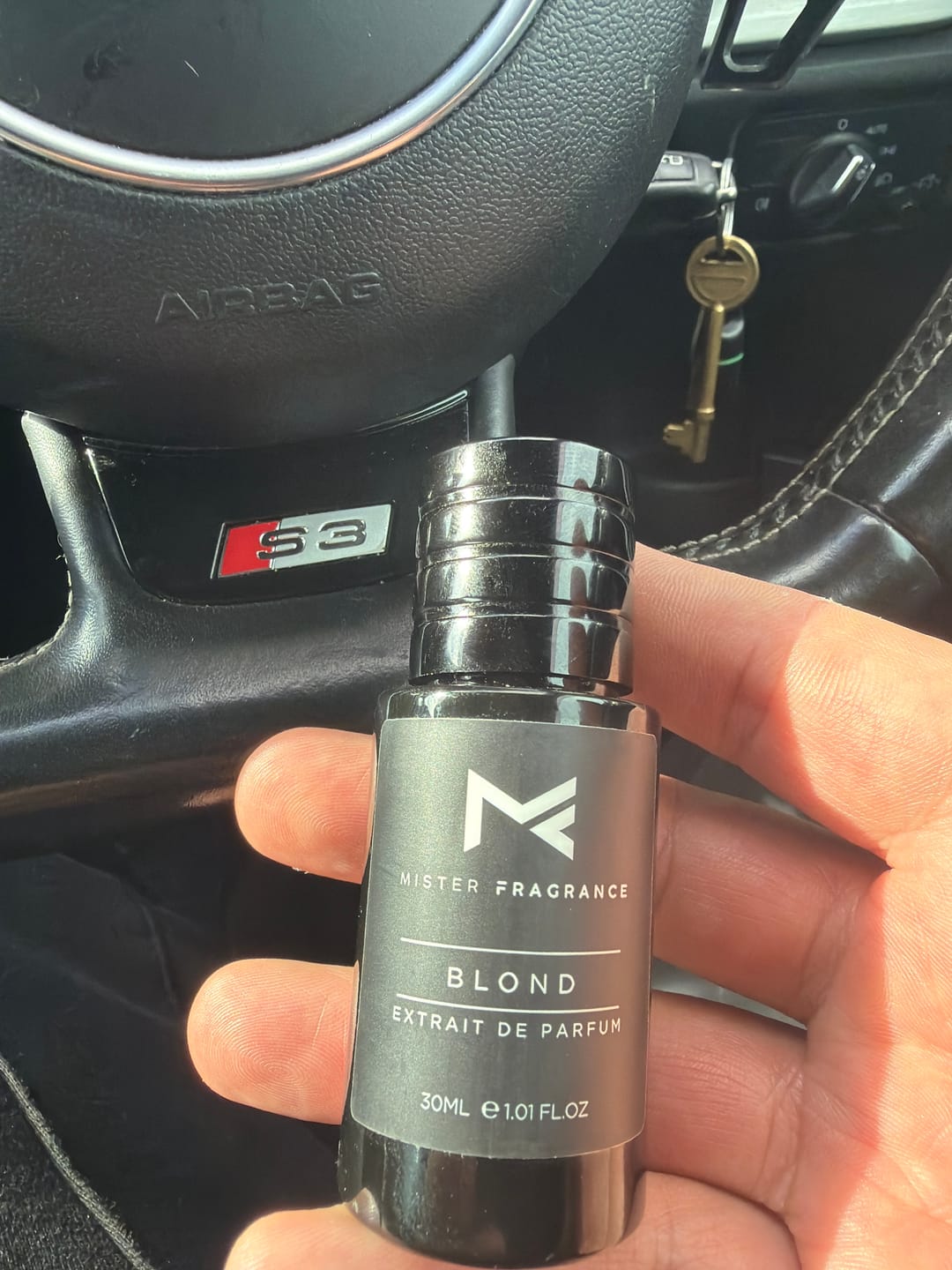 Customer photo review of Blond