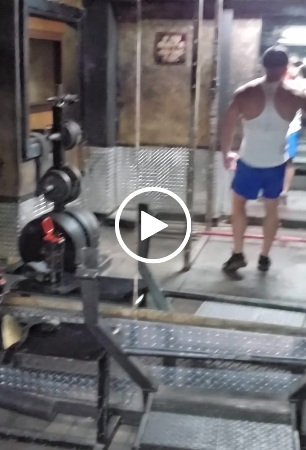 Customer video review of FlexWolf Stringer