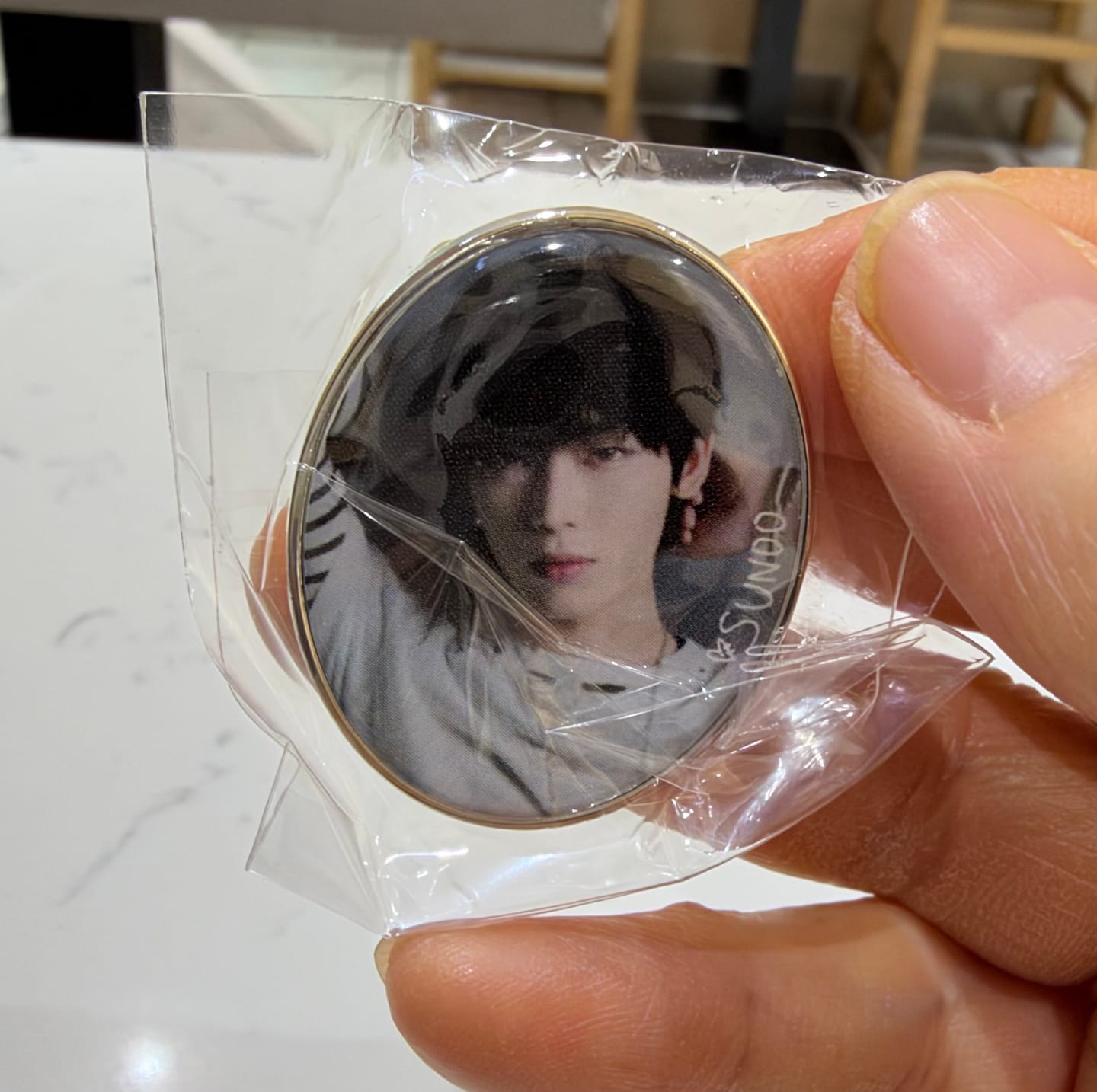 Customer photo review of [PRE-ORDER] Enhypen - [ENHYPEN VR CONCERT: DESTINY] AR BADGE