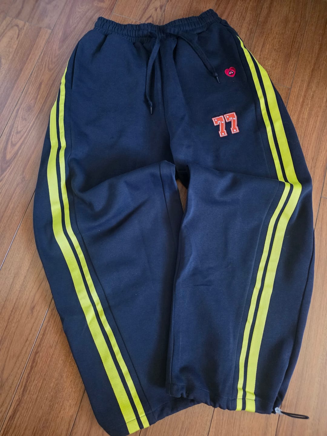 Customer photo review of Aelfric Eden Stripe Baggy Barrel Sweatpants